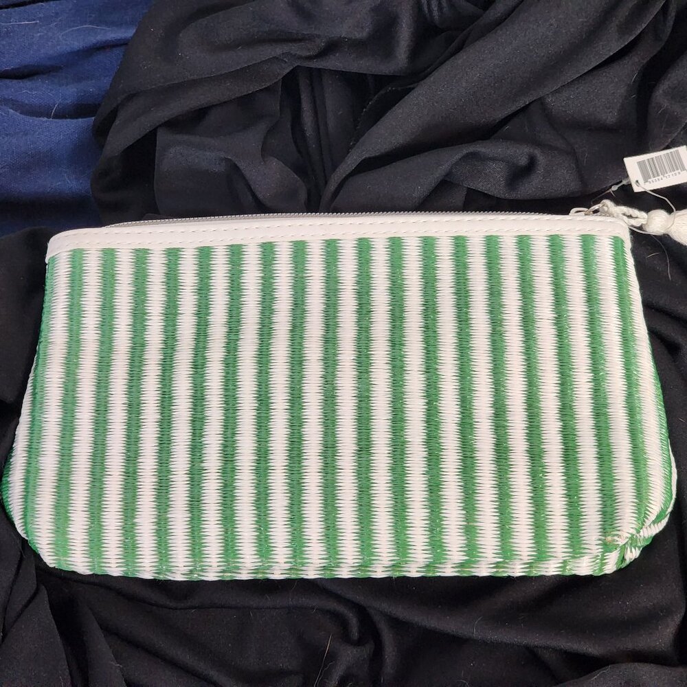 Mario Badescu Green and White Poly Striped Fully Lined Italian Design Makeup Bag - Picture 8 of 16